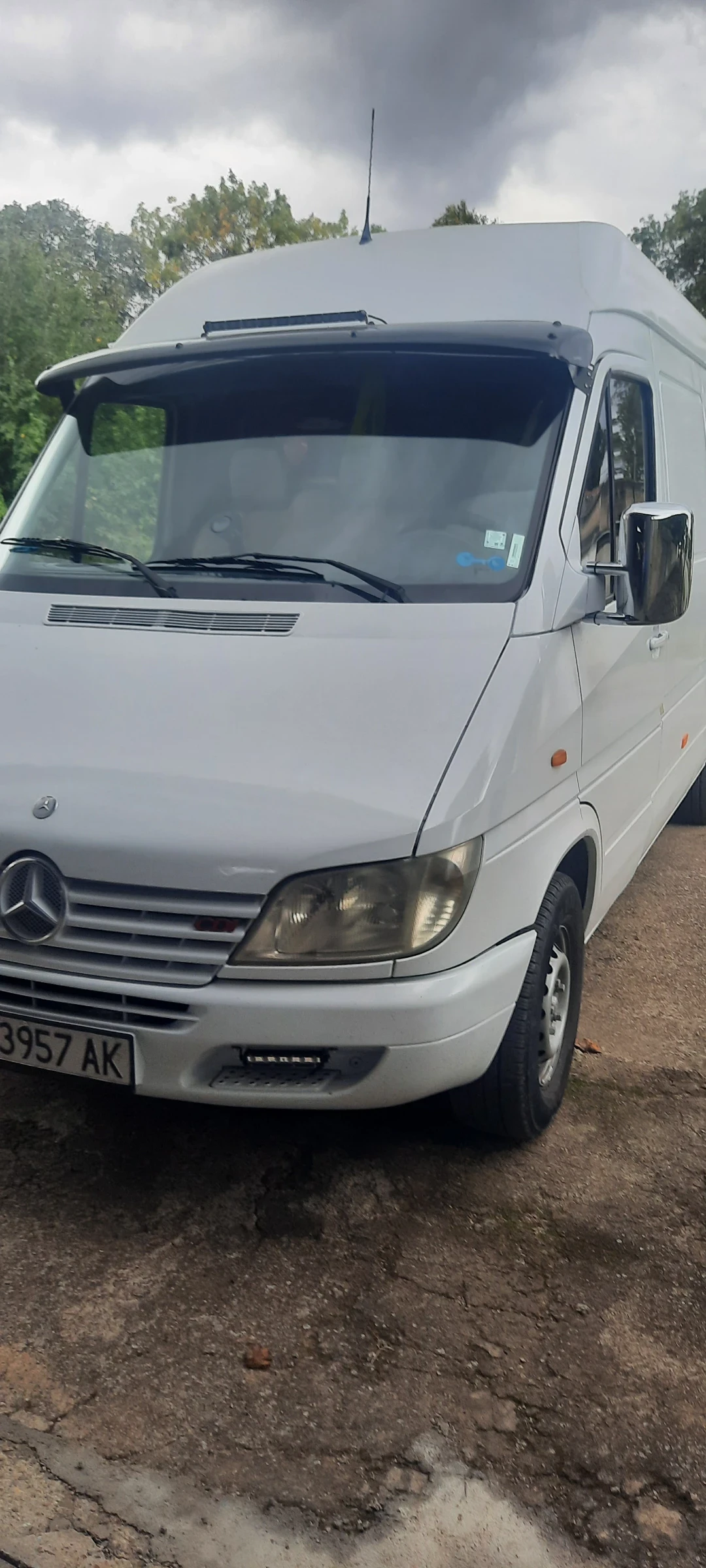 Mercedes-Benz Sprinter 208  - изображение 2