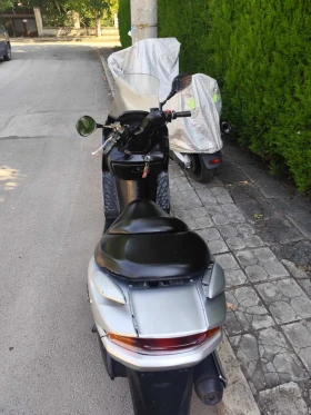 Suzuki Burgman 125, снимка 3