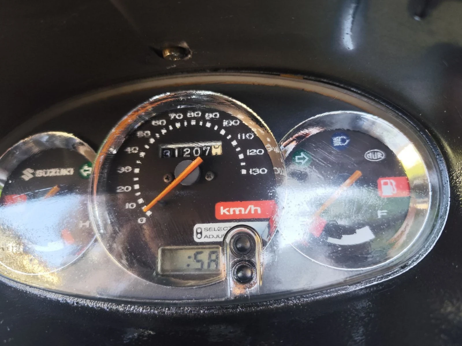 Suzuki Burgman 125 - изображение 2