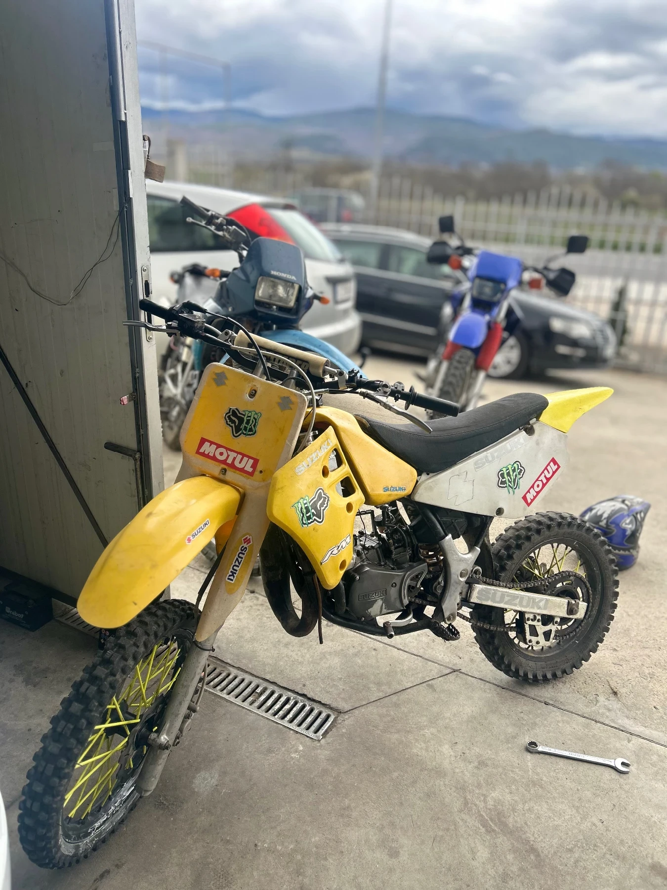 Suzuki Rm