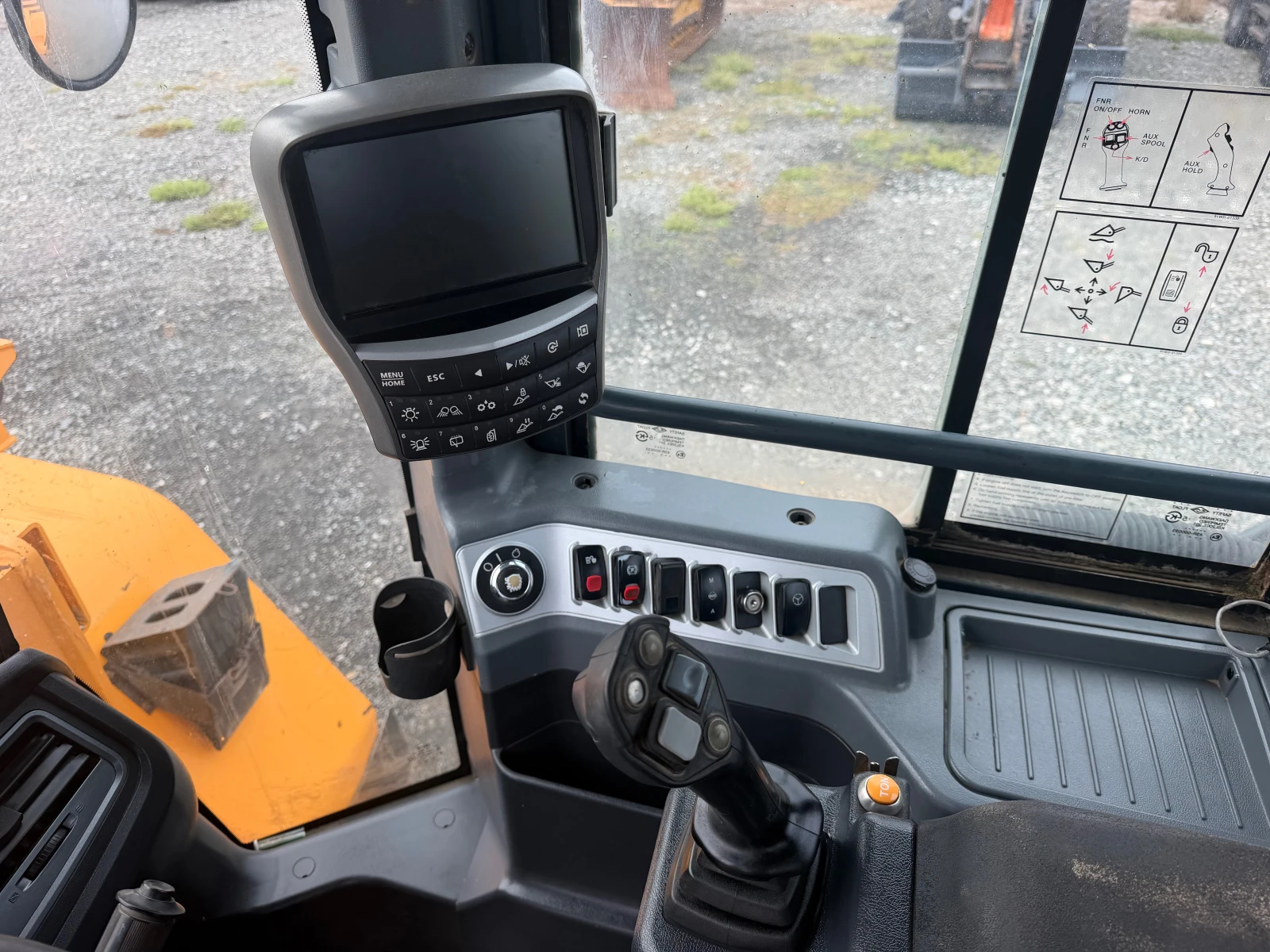 Челен товарач Hyundai HL 970 ЛИЗИНГ , снимка 13 - Индустриална техника - 56680656