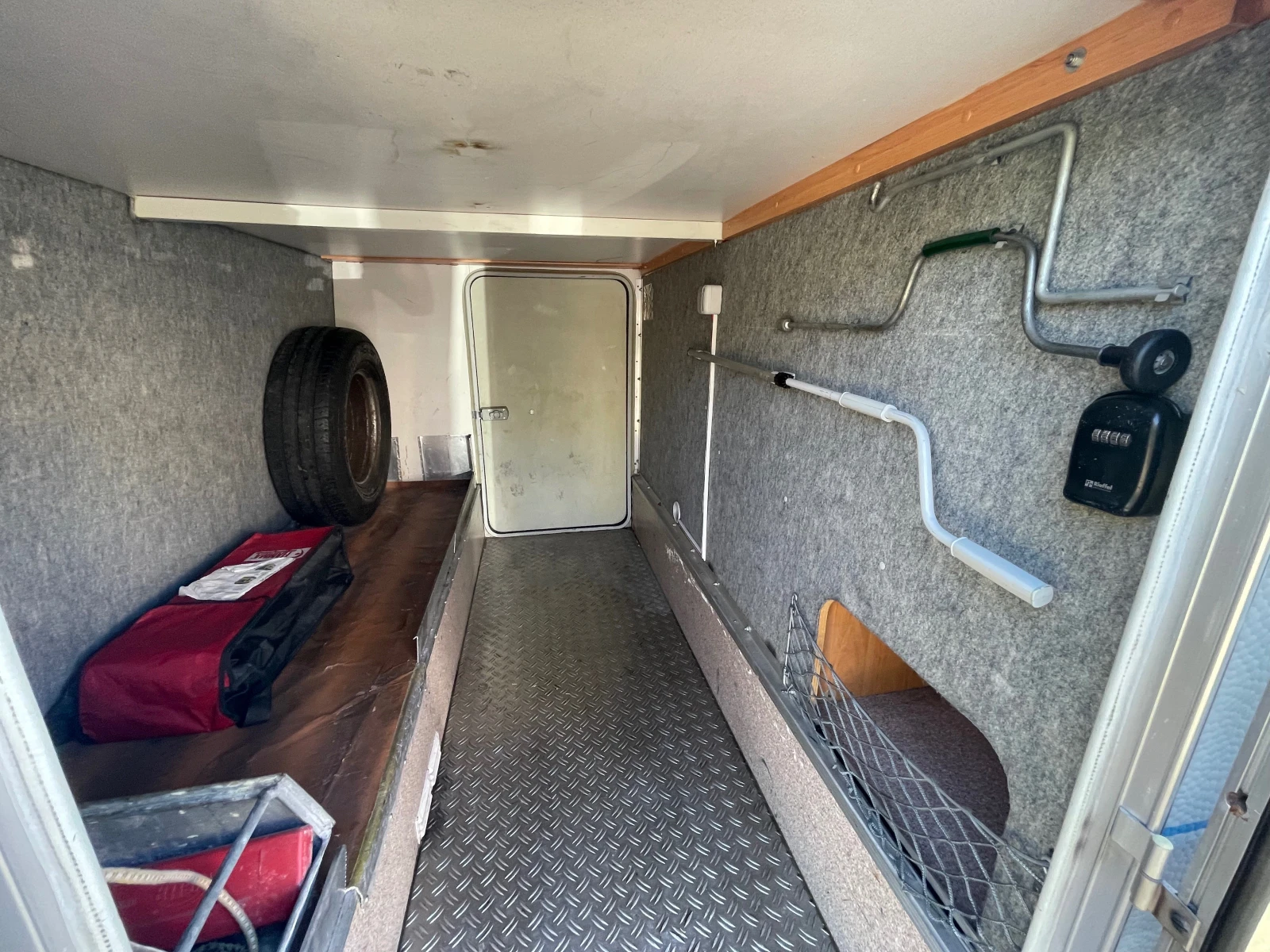 ������ Knaus KNAUS 2, 8 TDI | Mobile.bg � ����������� 17