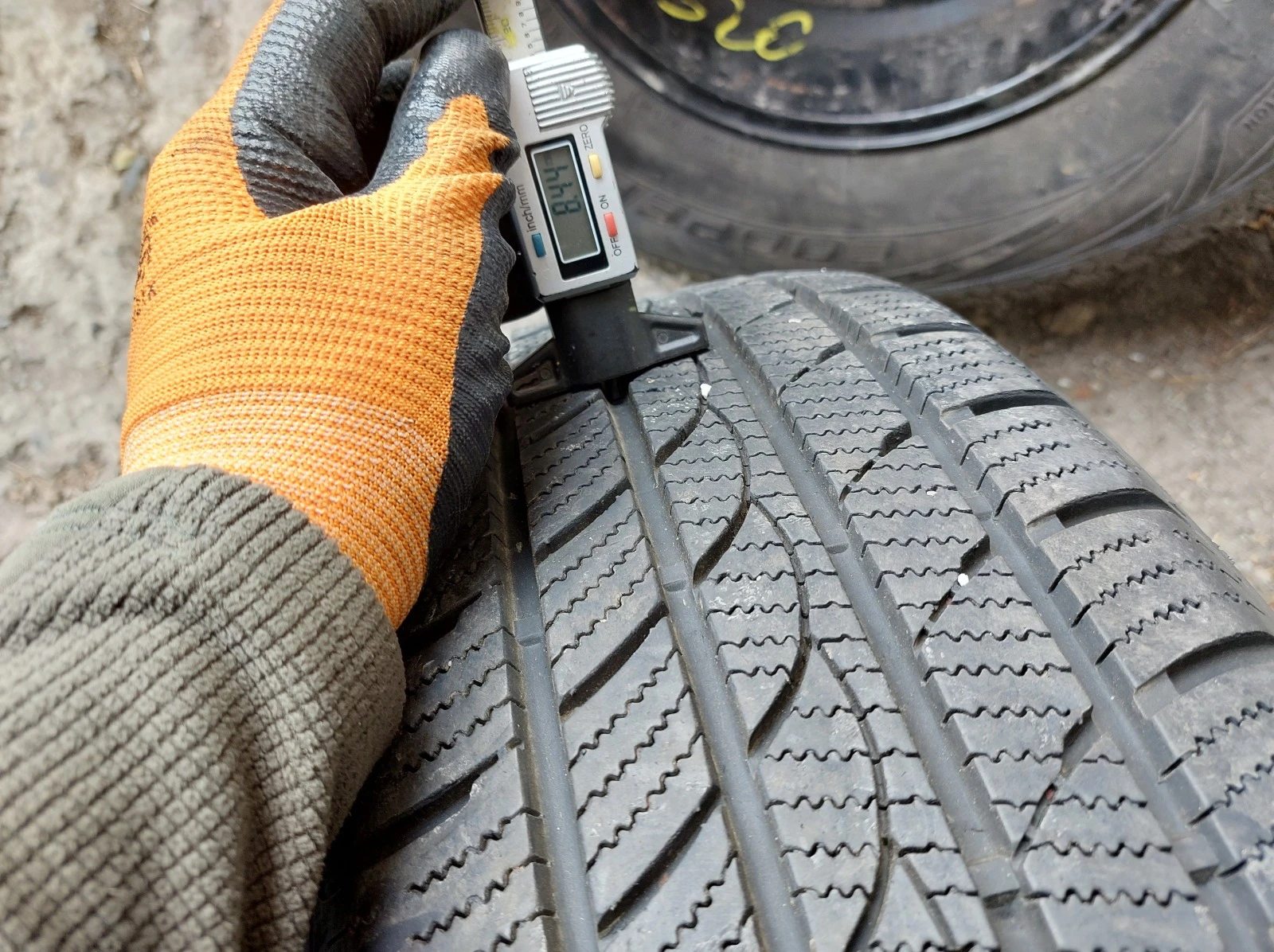  235/65R17 | Mobile.bg   4