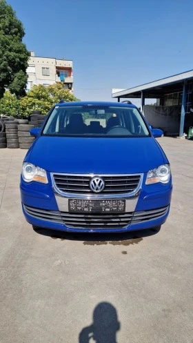 VW Touran 1.9 TDI, снимка 2