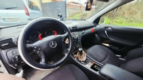 Mercedes-Benz C 220 Седан, снимка 8