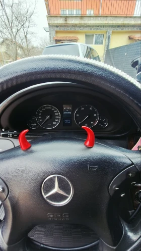 Mercedes-Benz C 220 Седан, снимка 12
