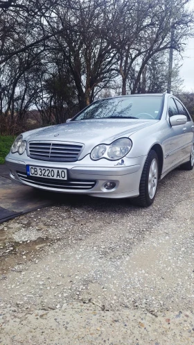 Mercedes-Benz C 220 Седан, снимка 1