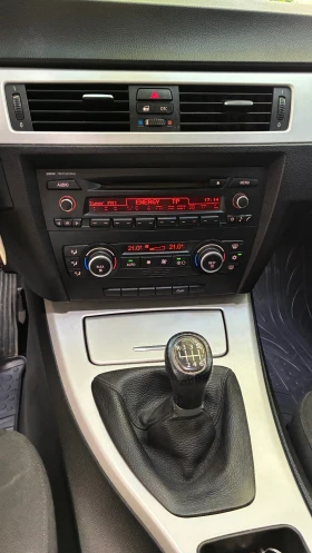 BMW 320, снимка 12