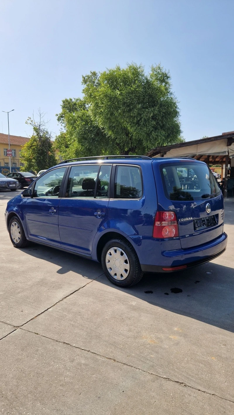 VW Touran 1.9 TDI, снимка 6 - Автомобили и джипове - 46431189