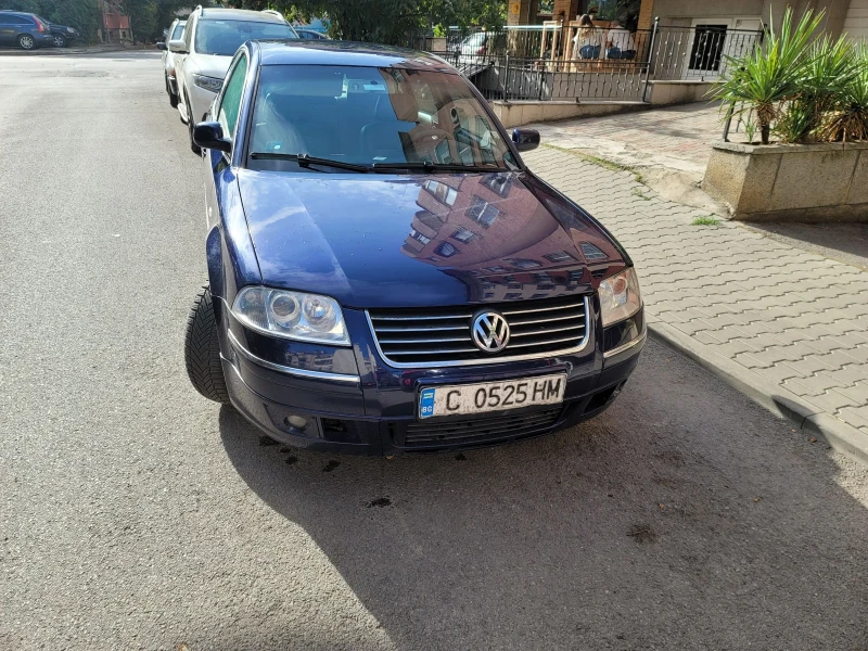 VW Passat, снимка 1 - Автомобили и джипове - 47090263