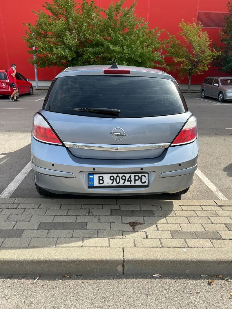 Opel Astra 1.7CDTI, снимка 4 - Автомобили и джипове - 47196225