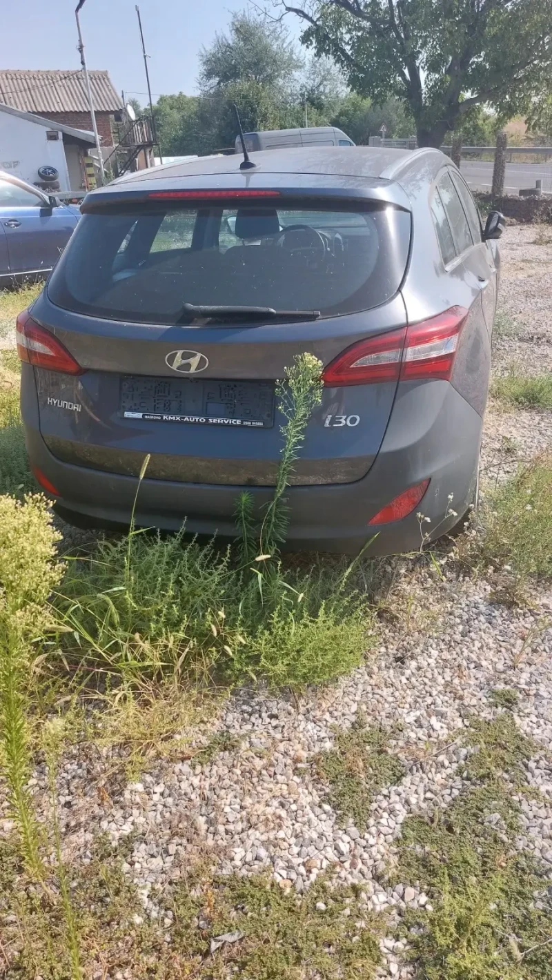 Hyundai I30 1.6 дизел цяла за части, снимка 4 - Автомобили и джипове - 47268737