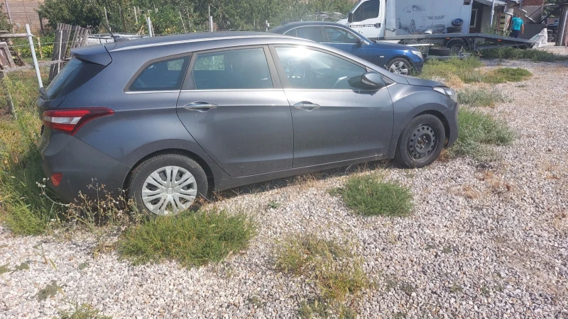 Hyundai I30 1.6 дизел цяла за части, снимка 8 - Автомобили и джипове - 47268737