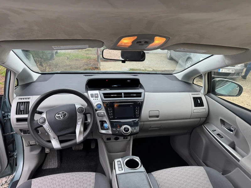 Toyota Prius IV PLUS HYBRID 1.8L (136HP), снимка 8 - Автомобили и джипове - 49432790