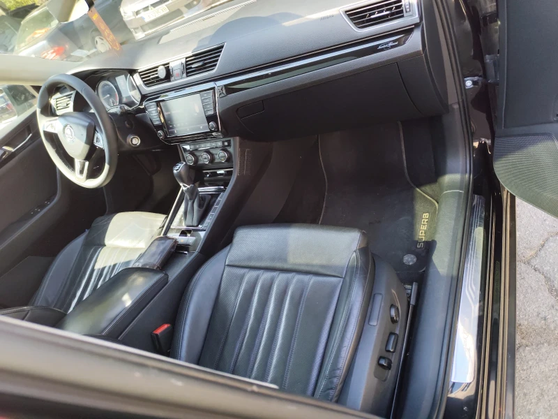 Skoda Superb 190к.с Laurin & Klement, снимка 6 - Автомобили и джипове - 51599012