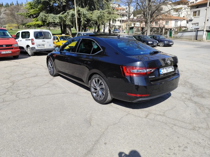 Skoda Superb 190к.с Laurin & Klement, снимка 15 - Автомобили и джипове - 51599012