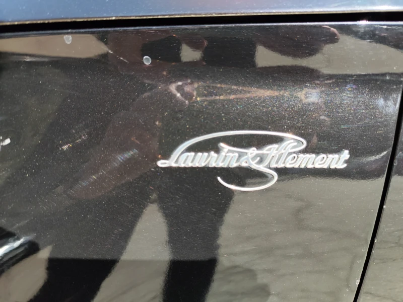 Skoda Superb 190к.с Laurin & Klement, снимка 11 - Автомобили и джипове - 51599012