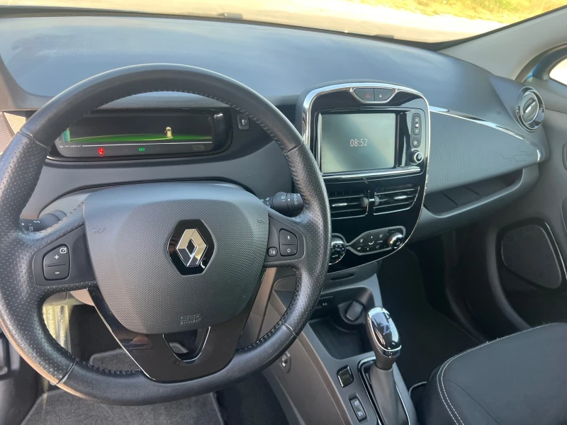 Renault Zoe 41kwh, снимка 14 - Автомобили и джипове - 51139258
