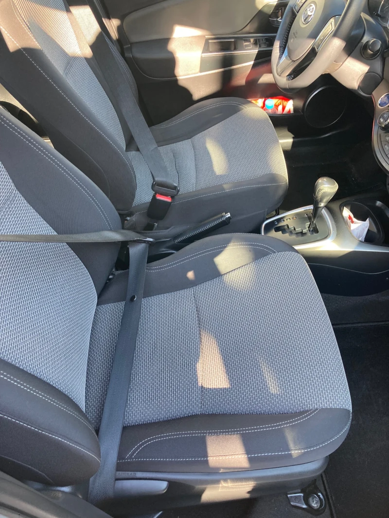 Toyota Yaris, снимка 2 - Автомобили и джипове - 52663666