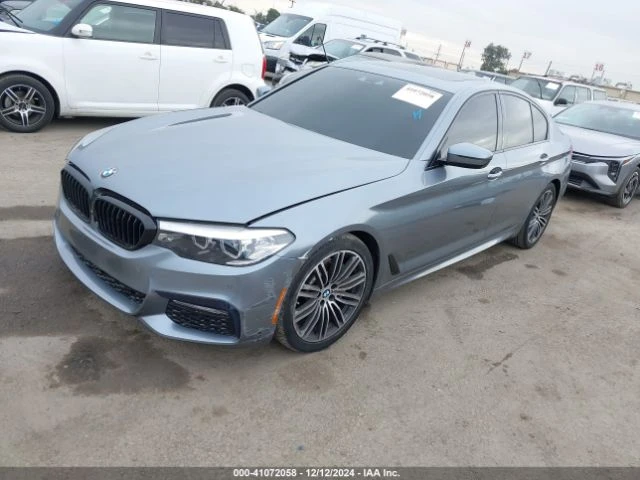 BMW 540 M* SPORT* ДИГИТАЛНО* ТАБЛО* КАМЕРА* КЕЙЛЕС, снимка 3 - Автомобили и джипове - 49315201