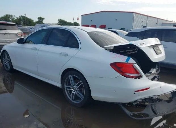 Mercedes-Benz E 350  - изображение 3