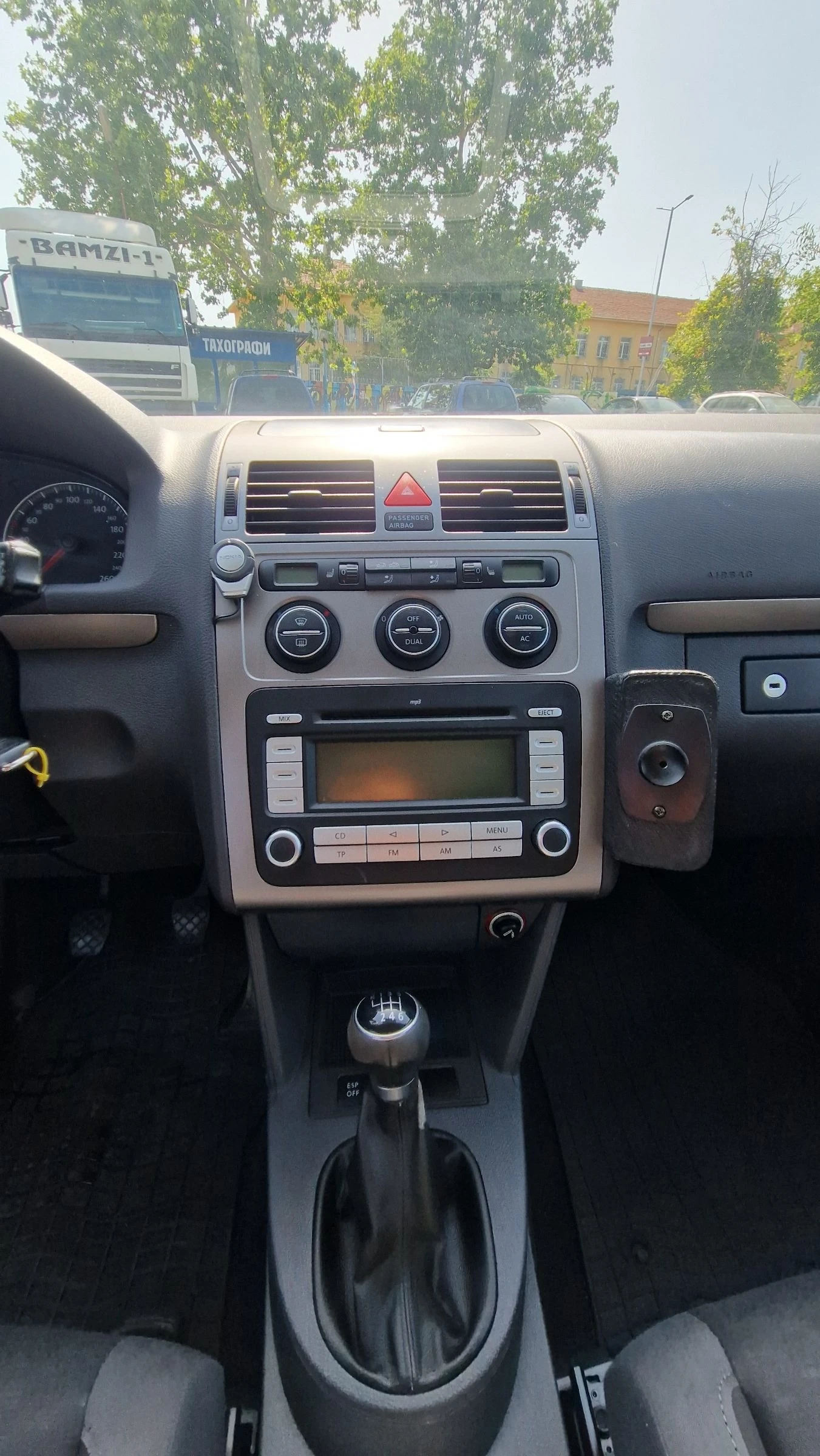 VW Touran 1.9 TDI | Mobile.bg — изображение 13