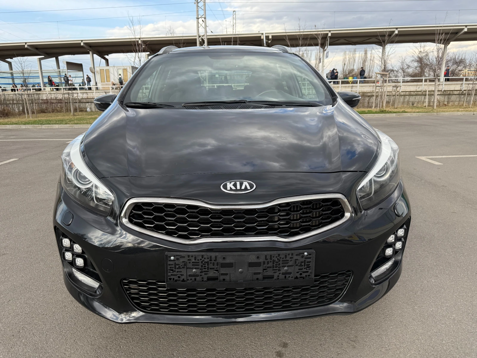 Kia Ceed 1.6CRDI* GT-LINE* 152000км*  - изображение 2