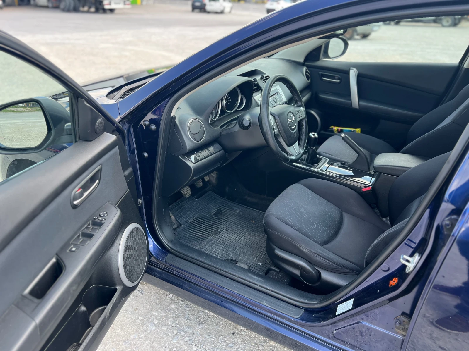 Mazda 6 2.2 CD - изображение 8