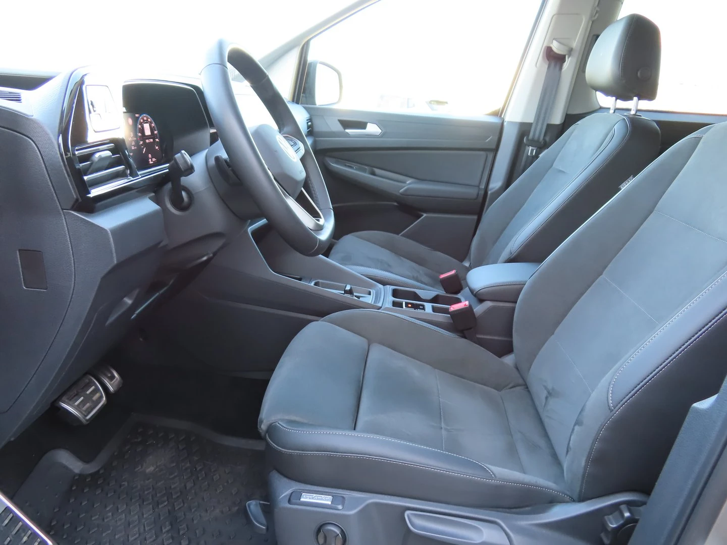 VW Caddy Style TDI 5 места - изображение 5