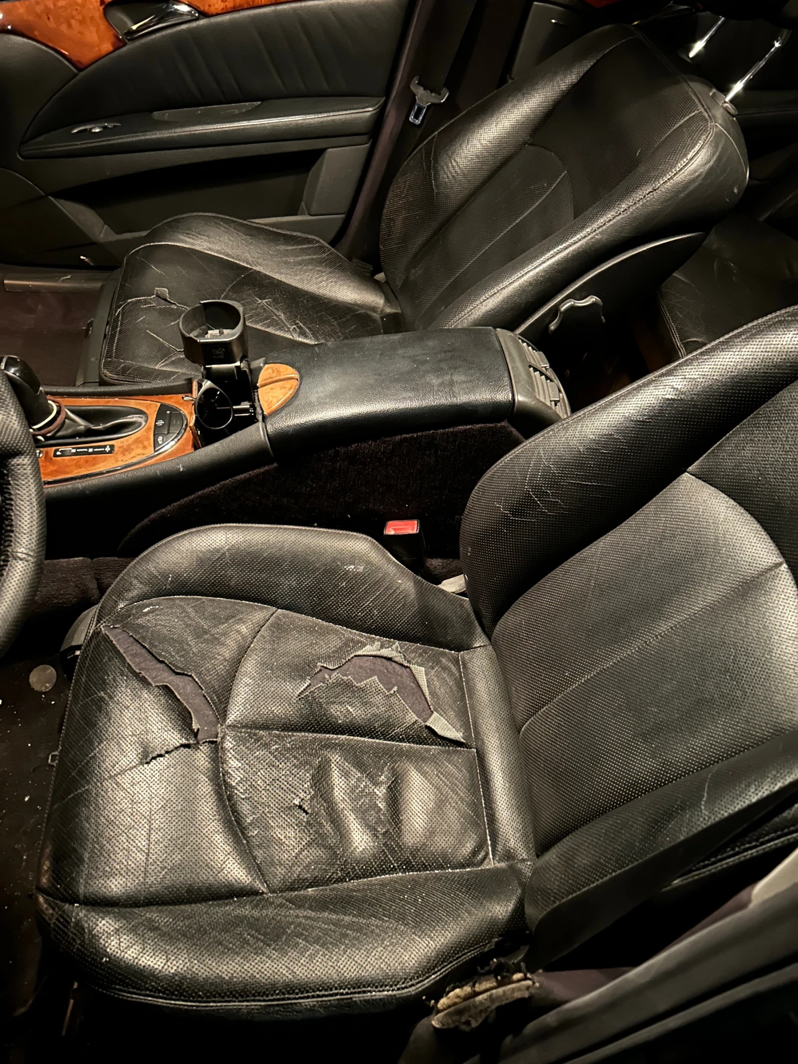 Mercedes-Benz E 270 CDI, снимка 13 - Автомобили и джипове - 53682062