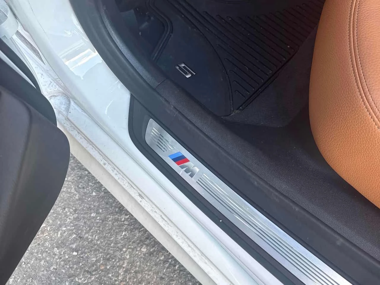 BMW 540 i xDrive/ПОДГРЕВИ/ШИБИДАХ/360 CAM, снимка 16 - Автомобили и джипове - 53714457