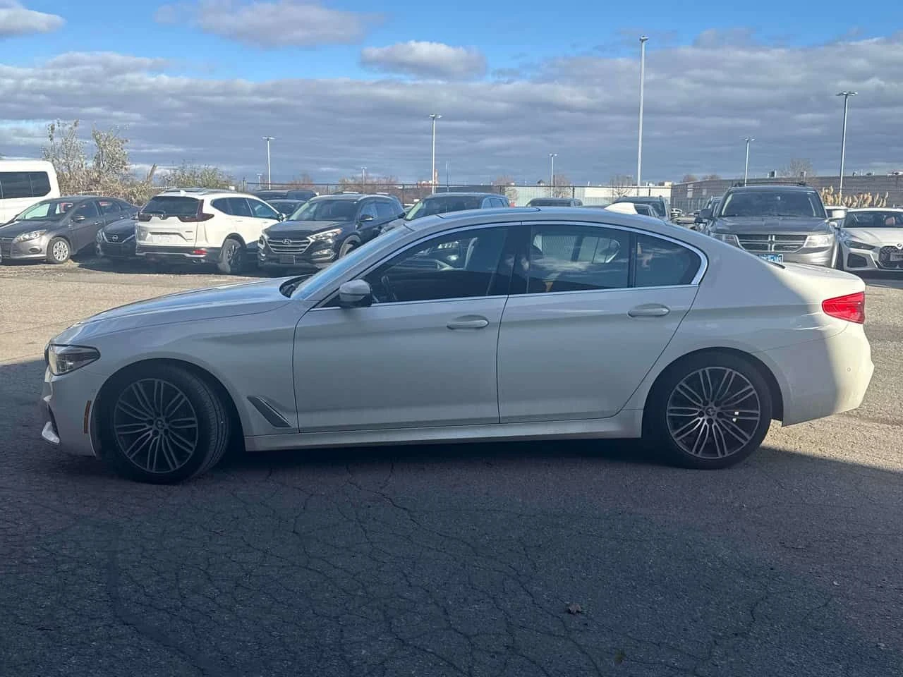 BMW 540 i xDrive/ПОДГРЕВИ/ШИБИДАХ/360 CAM - изображение 3