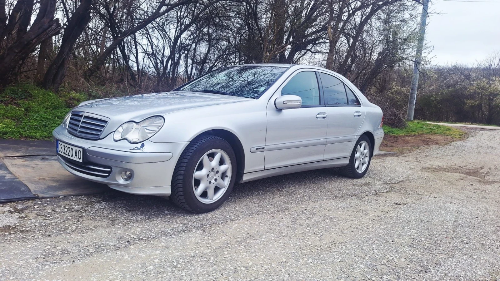 Mercedes-Benz C 220 Седан, снимка 5 - Автомобили и джипове - 54039297