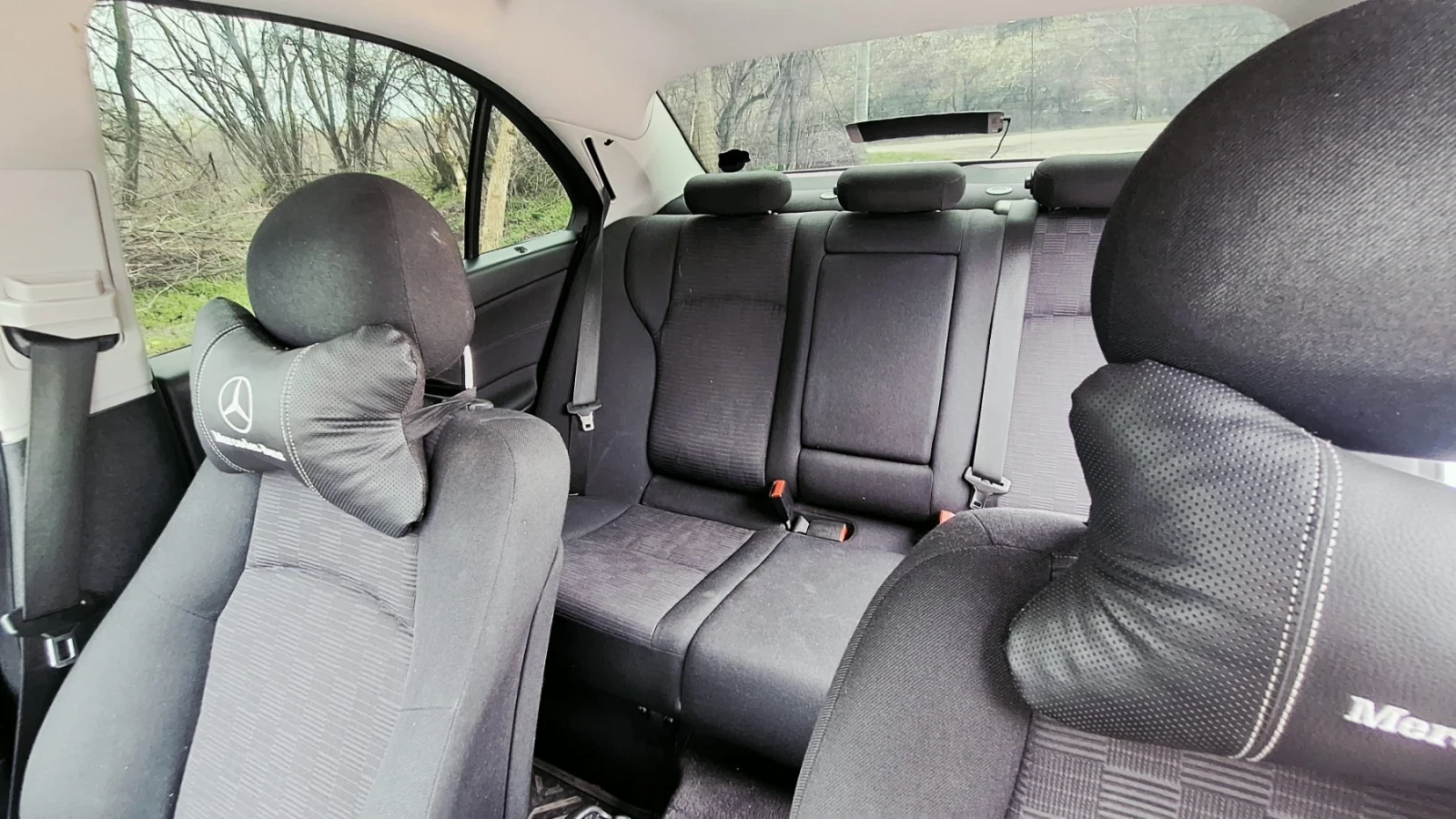 Mercedes-Benz C 220 Седан, снимка 9 - Автомобили и джипове - 54039297