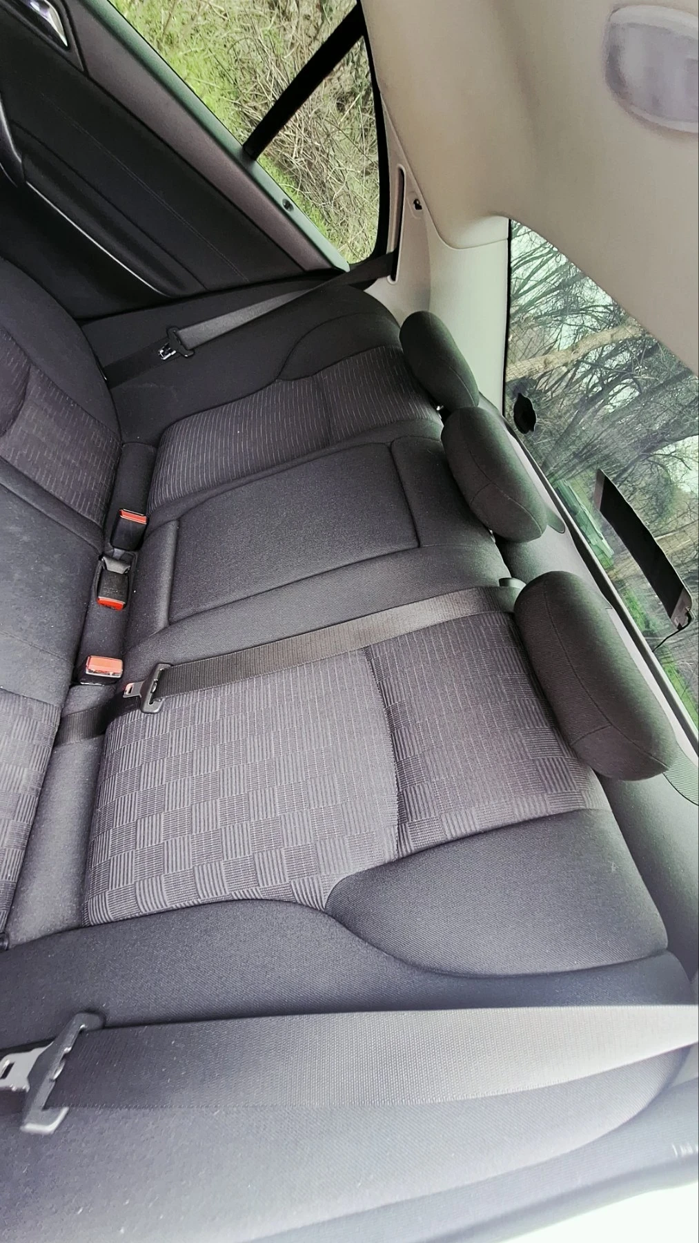 Mercedes-Benz C 220 Седан, снимка 11 - Автомобили и джипове - 54039297