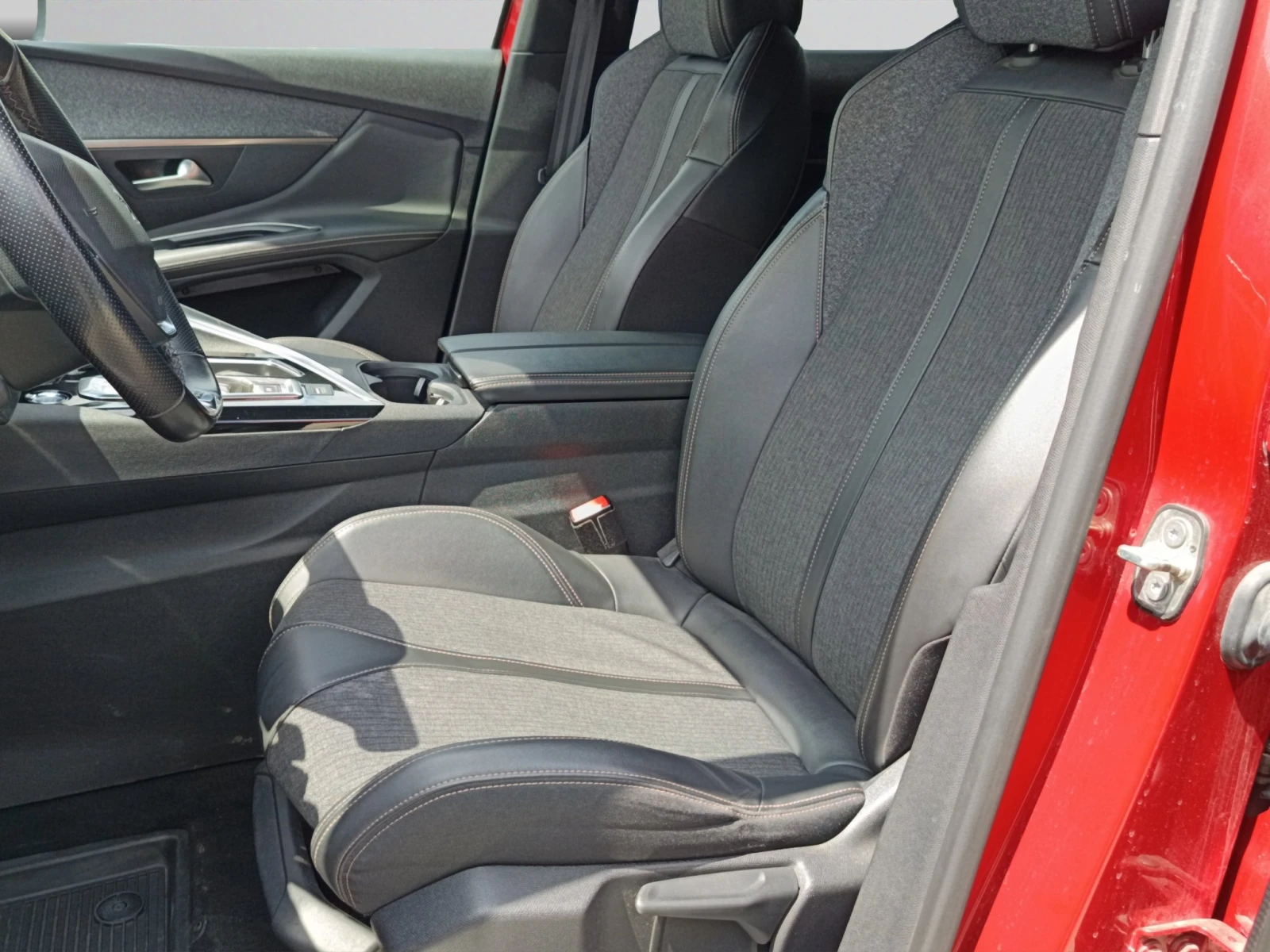 Peugeot 3008 GT, снимка 14 - Автомобили и джипове - 54551754