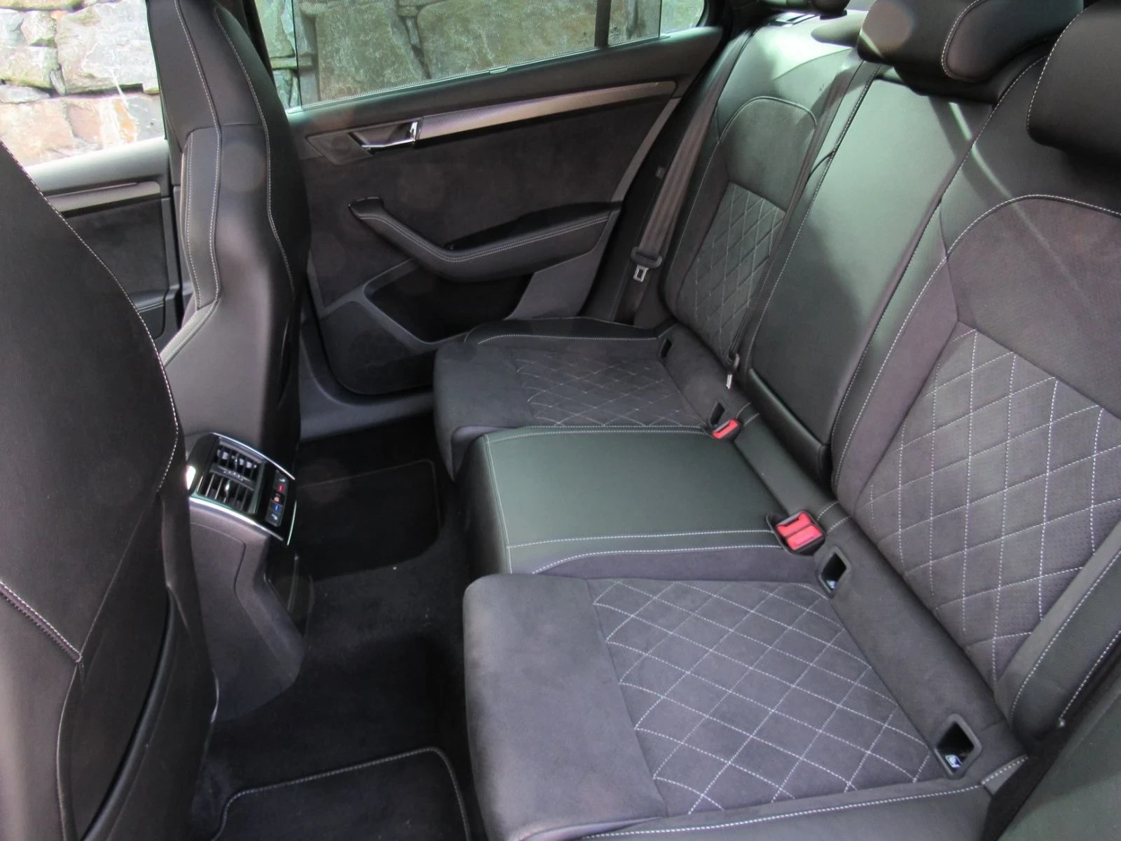 Skoda Superb Sport line, снимка 7 - Автомобили и джипове - 54607200