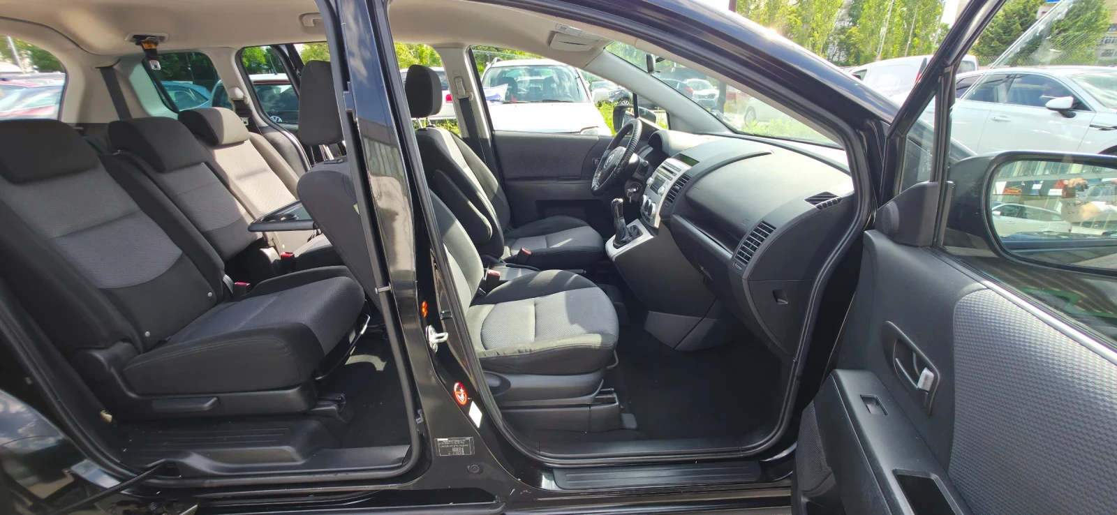 Mazda 5 2.0D 110k.c , снимка 15 - Автомобили и джипове - 54672686
