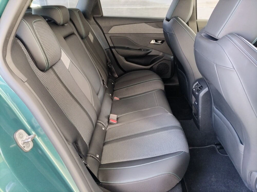 Peugeot 308 1.5HDI/130к.с/ALLURE, снимка 16 - Автомобили и джипове - 54700893