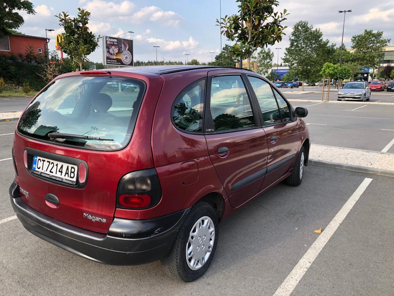 Renault Scenic 1.6 e, снимка 4 - Автомобили и джипове - 54710040