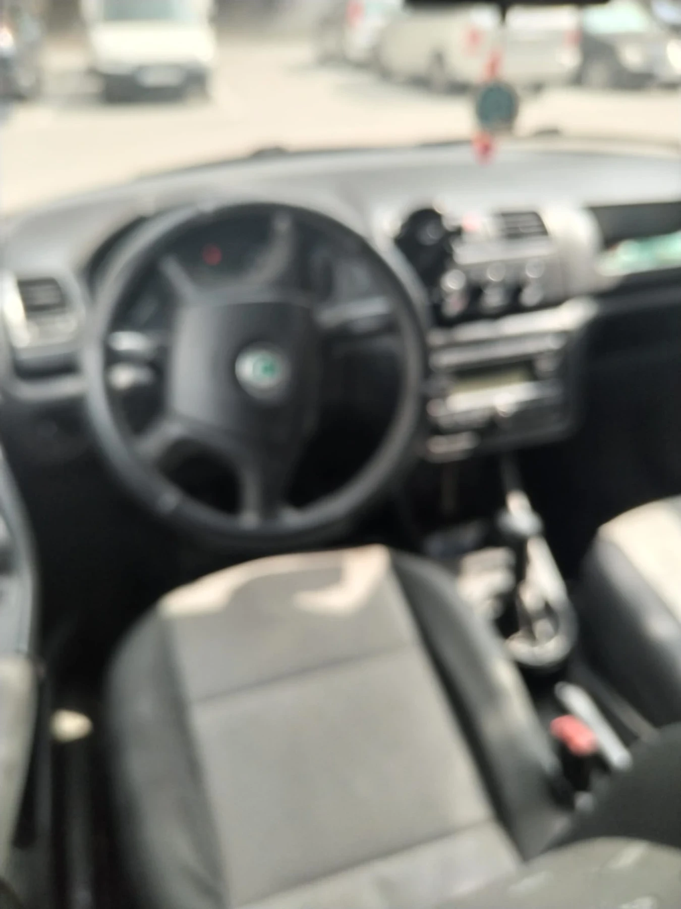 Skoda Fabia, снимка 13 - Автомобили и джипове - 55667647