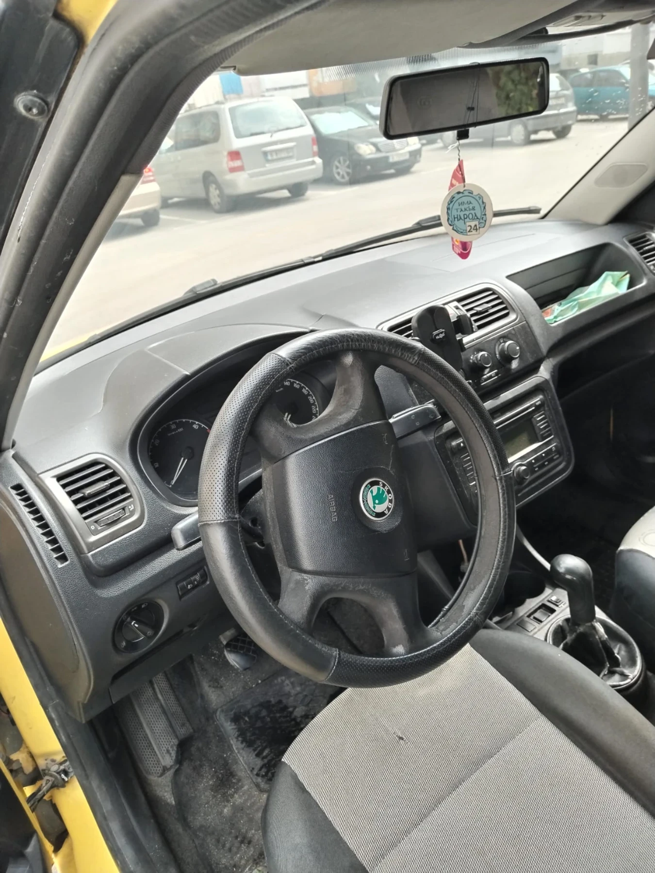 Skoda Fabia, снимка 12 - Автомобили и джипове - 55667647