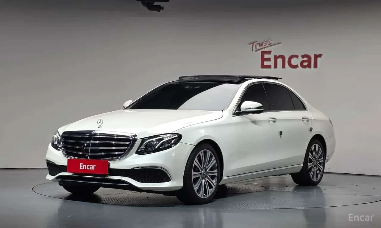 Mercedes-Benz E 400 4MATIC /ОБДУХВАНЕ/ПАНОРАМА/ДИСТРОНИК/360