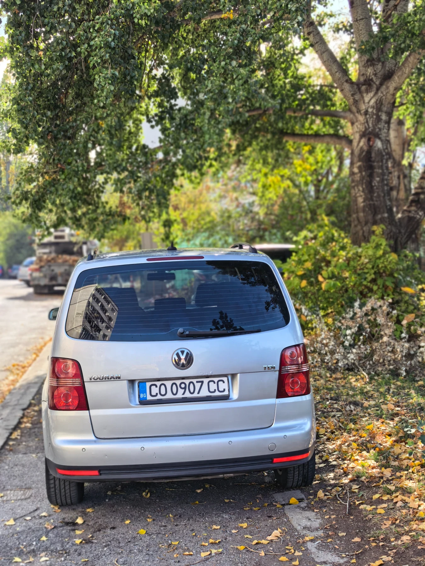 VW Touran 1.9 TDI 105 кс, снимка 6 - Автомобили и джипове - 56605489
