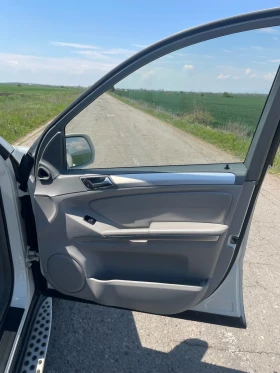 Mercedes-Benz ML 350, снимка 9