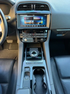 Jaguar F-PACE, снимка 12