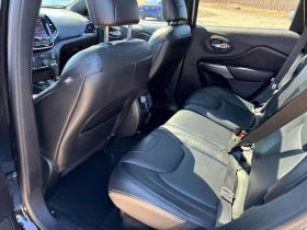 Jeep Grand cherokee High Altitude * * CARFAX * * АВТО КРЕДИТ * *  | Auto.bg — изображение 12