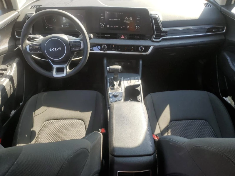 Kia Sportage LX, снимка 8 - Автомобили и джипове - 52543528