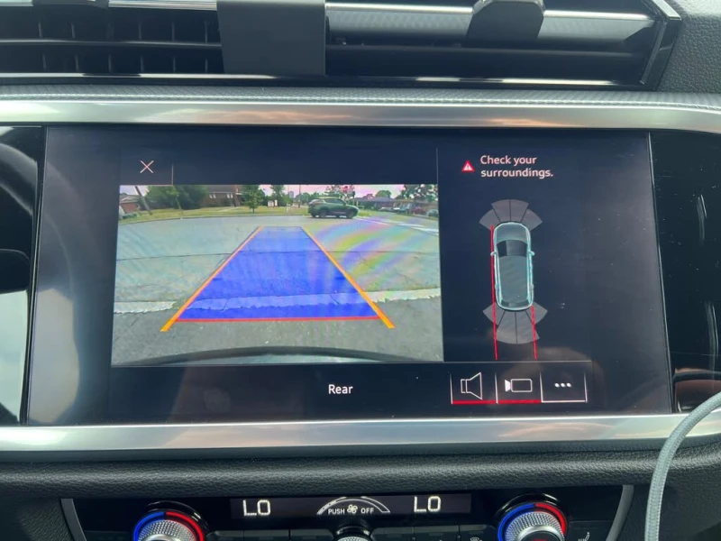 Audi Q3 Premium Plus* S Line* АвтоКредит* (ЦЕНА ДО БГ)* , снимка 9 - Автомобили и джипове - 53372697