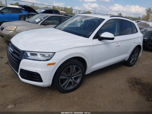 Audi Q5 * CARFAX * ОПЦИЯ ЗА ФИНАНСИРАНЕ * , снимка 2 - Автомобили и джипове - 56020435